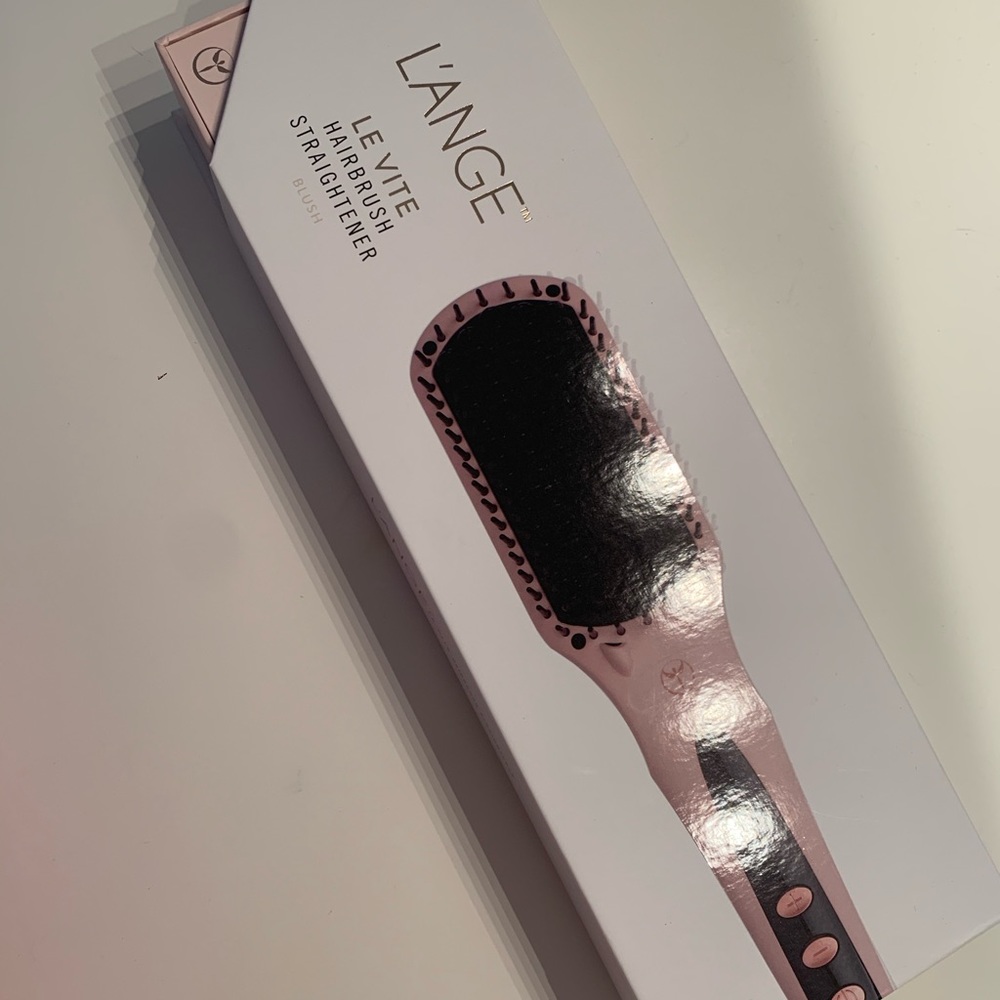L’ange Le Vite Hairbrush Straightener